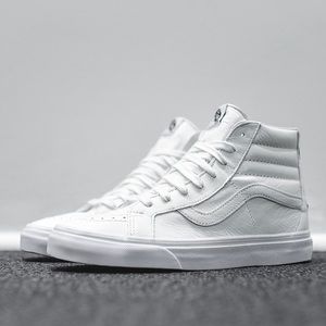 NWT size 7.5 W leather Vans